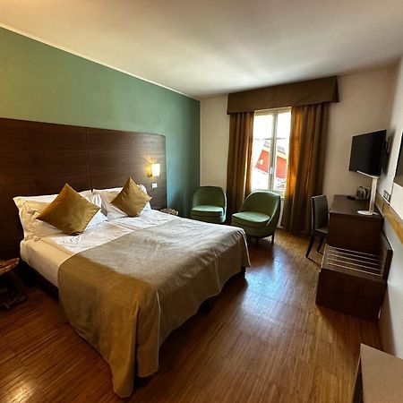Hotel Cortese アルメーノ エクステリア 写真
