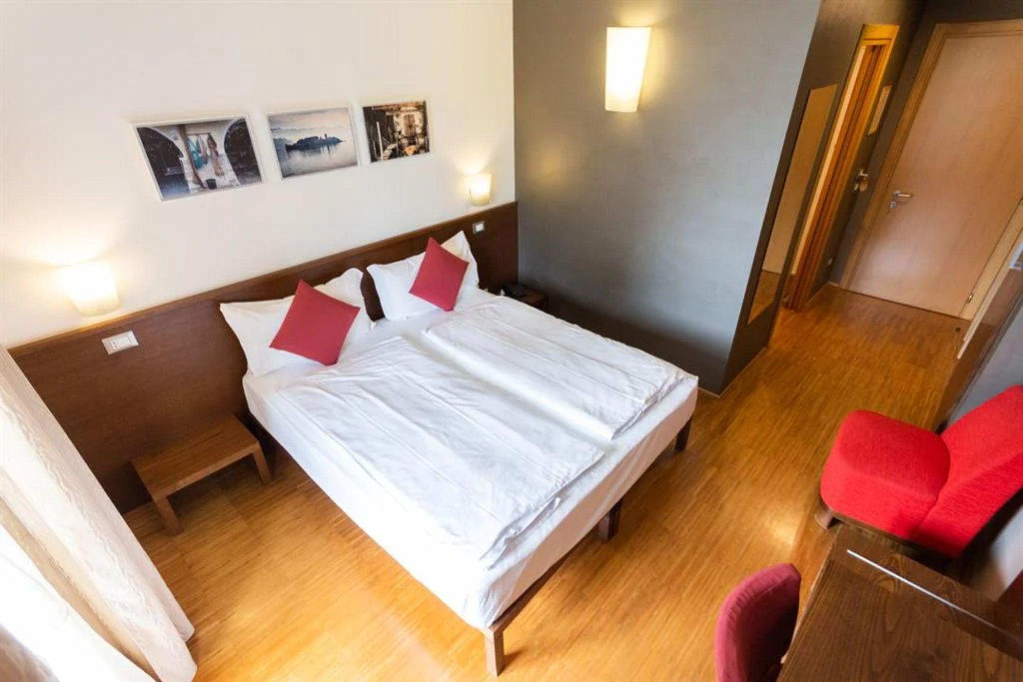 Hotel Cortese アルメーノ エクステリア 写真