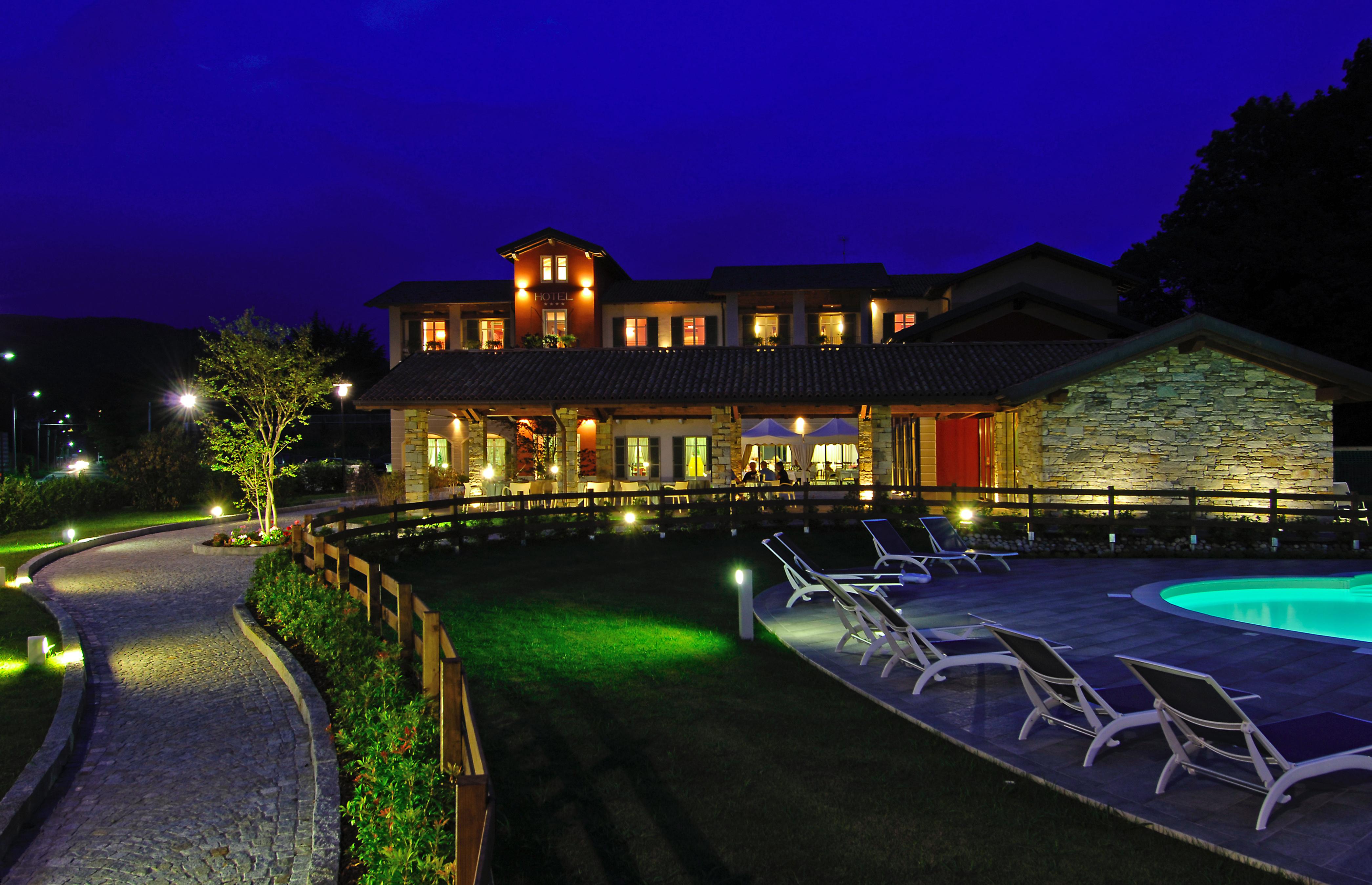 Hotel Cortese アルメーノ エクステリア 写真