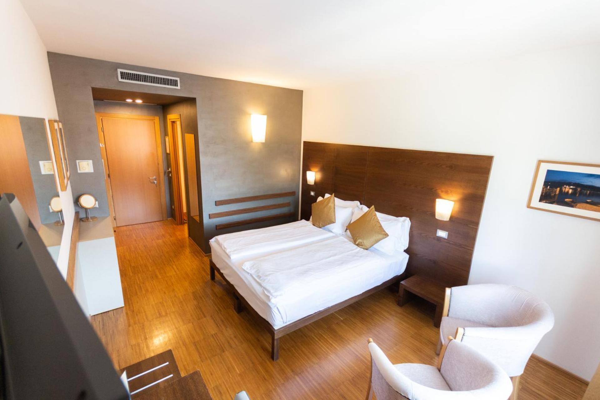 Hotel Cortese アルメーノ エクステリア 写真