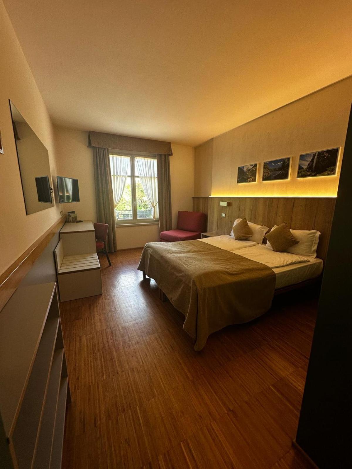 Hotel Cortese アルメーノ エクステリア 写真