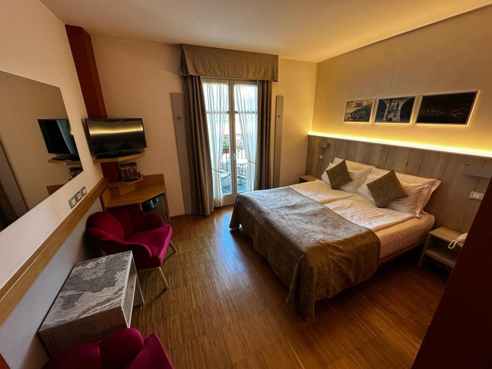Hotel Cortese アルメーノ エクステリア 写真